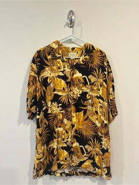 Panama Jack Short-Sleeve Button-Down Top - Black & Gold